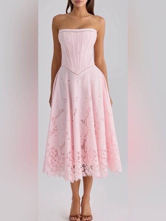 House of CB Dresses & Skirts - NEW HOUSE OF CB Belissa Strapless Broderie Anglaise Midi Pink Dress sz XS